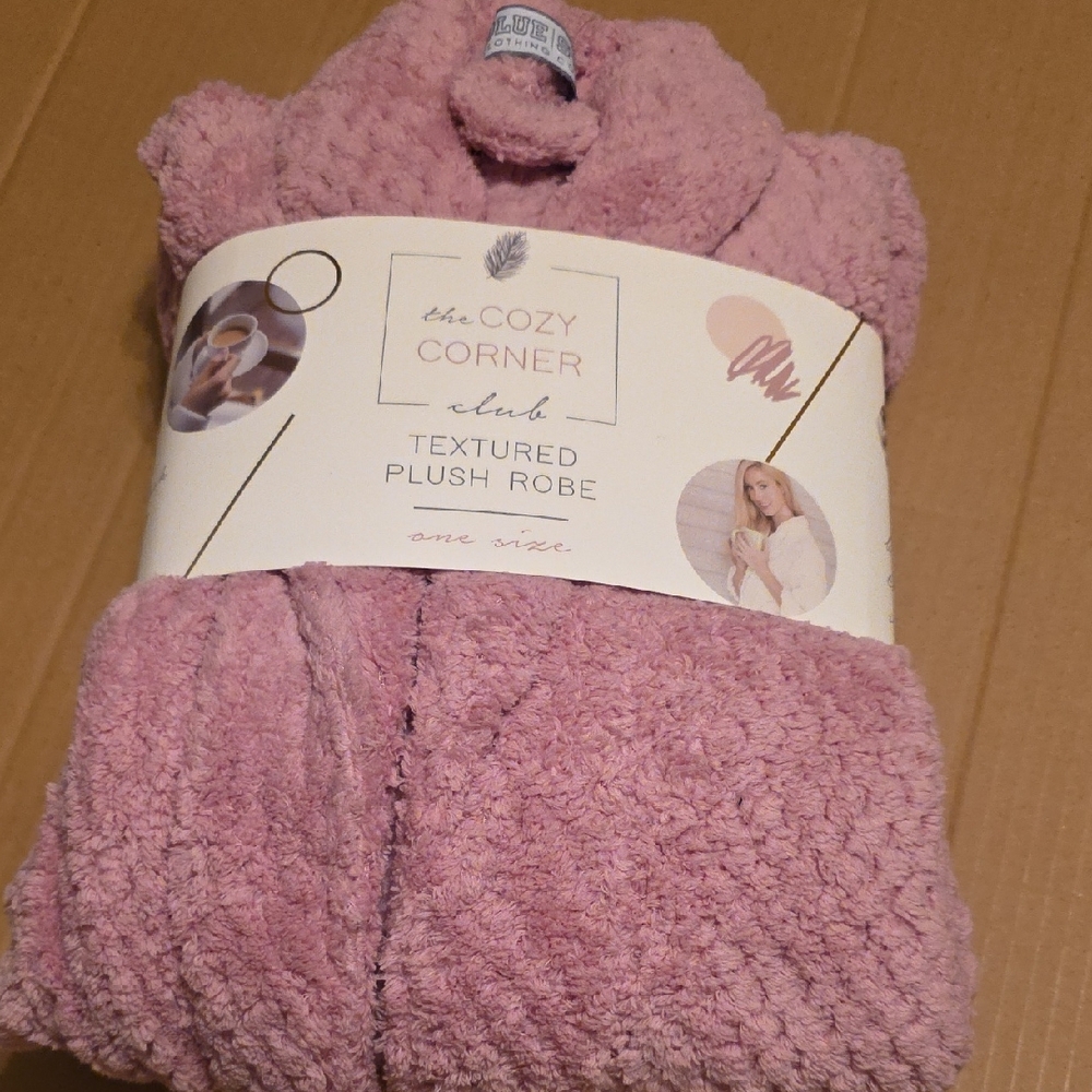 The Cozy Corner Pink Textured Plush Robe